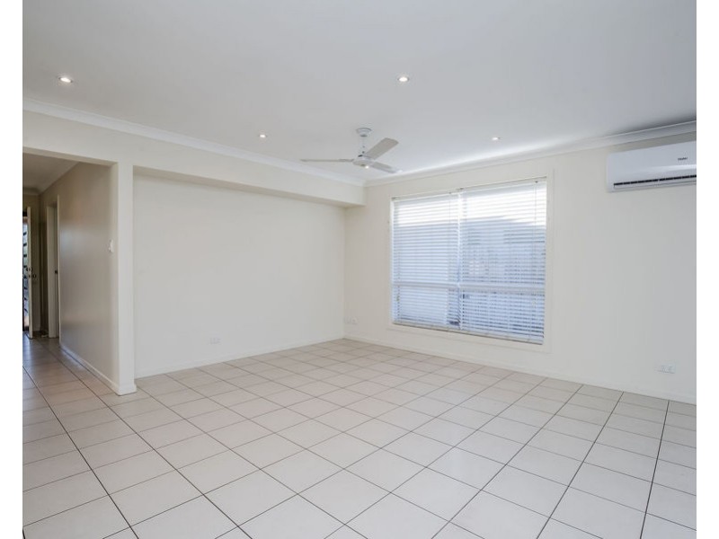 34 Collingrove Circuit, Pimpama QLD 4209
