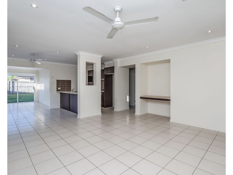 34 Collingrove Circuit, Pimpama QLD 4209