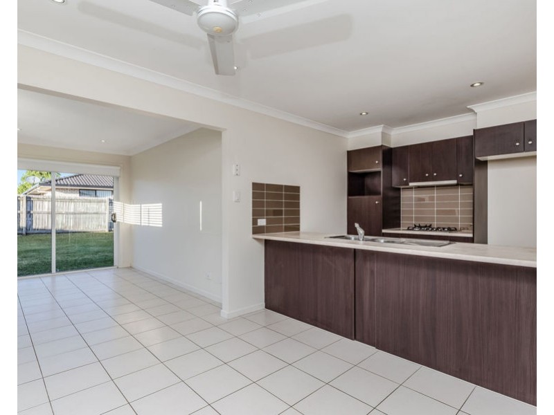 34 Collingrove Circuit, Pimpama QLD 4209