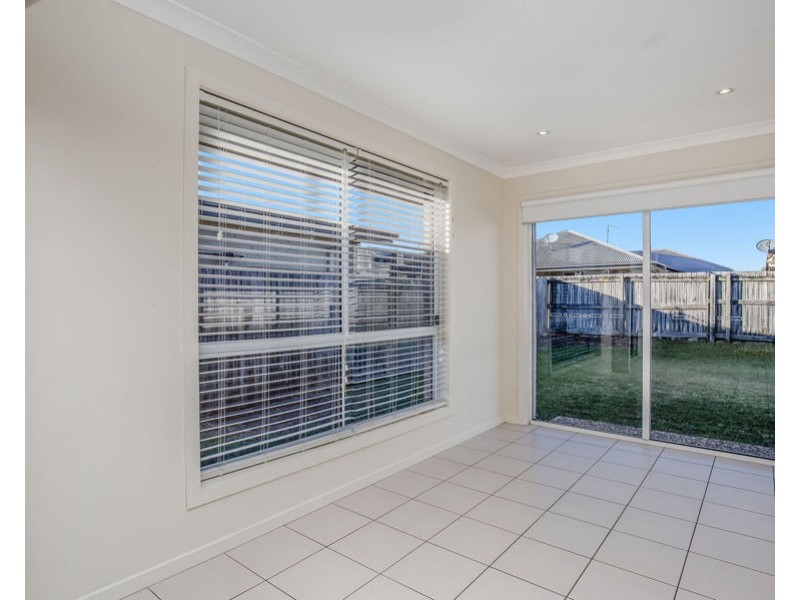34 Collingrove Circuit, Pimpama QLD 4209