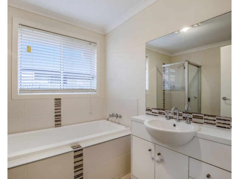 34 Collingrove Circuit, Pimpama QLD 4209