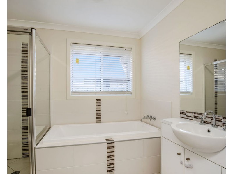 34 Collingrove Circuit, Pimpama QLD 4209