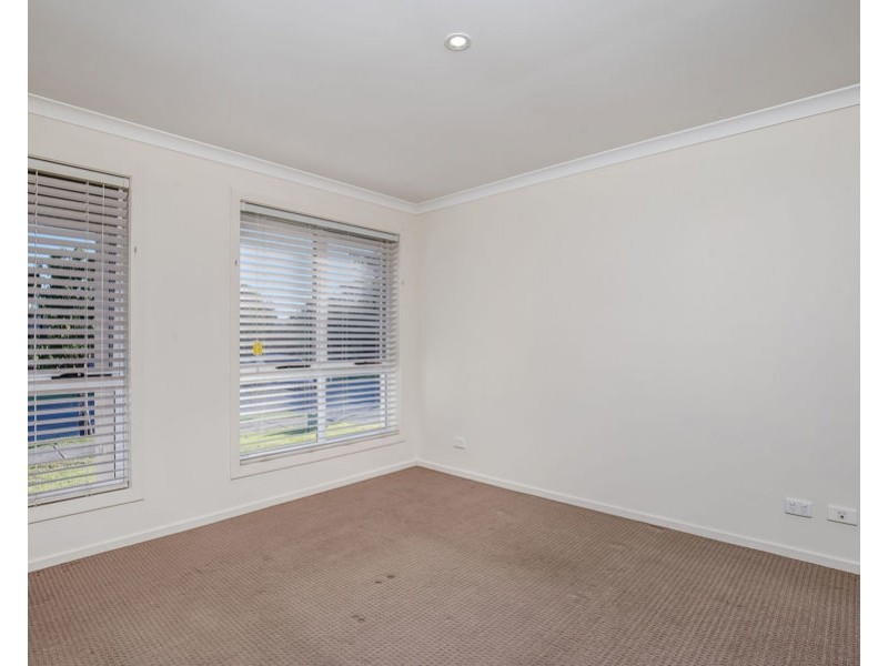 34 Collingrove Circuit, Pimpama QLD 4209