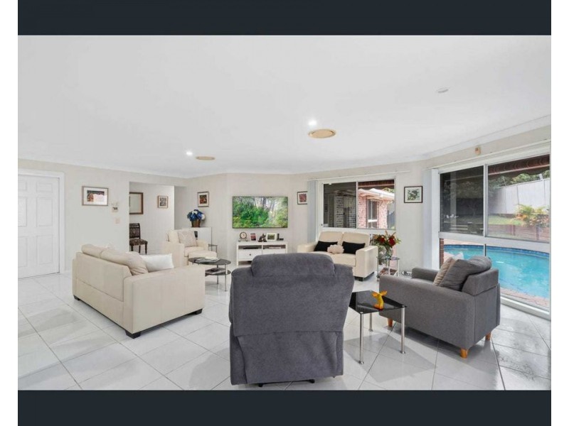 3 Greenwood Court, Helensvale QLD 4212