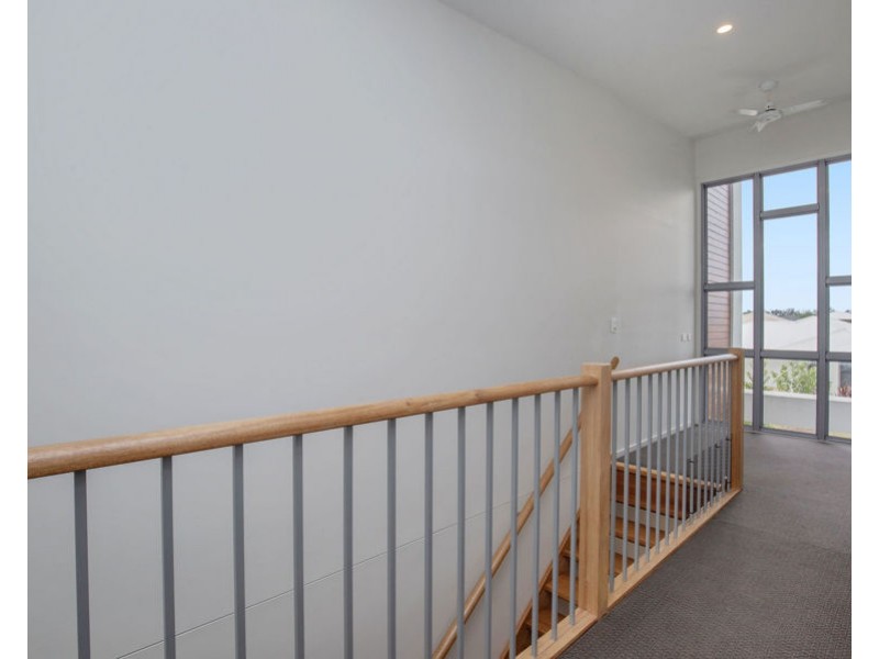 3/3 Gatina Crescent, Coomera QLD 4209