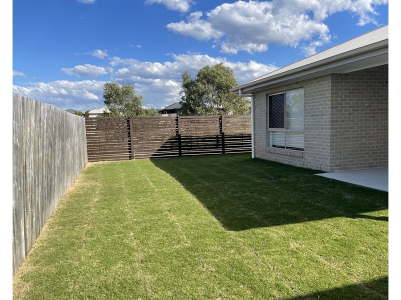 1 Wang St, Park Ridge QLD 4125