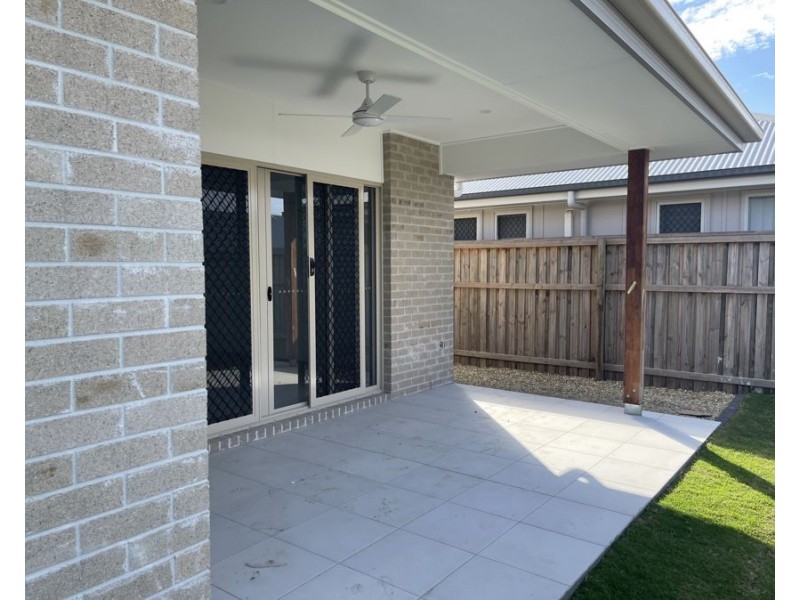 1 Wang St, Park Ridge QLD 4125