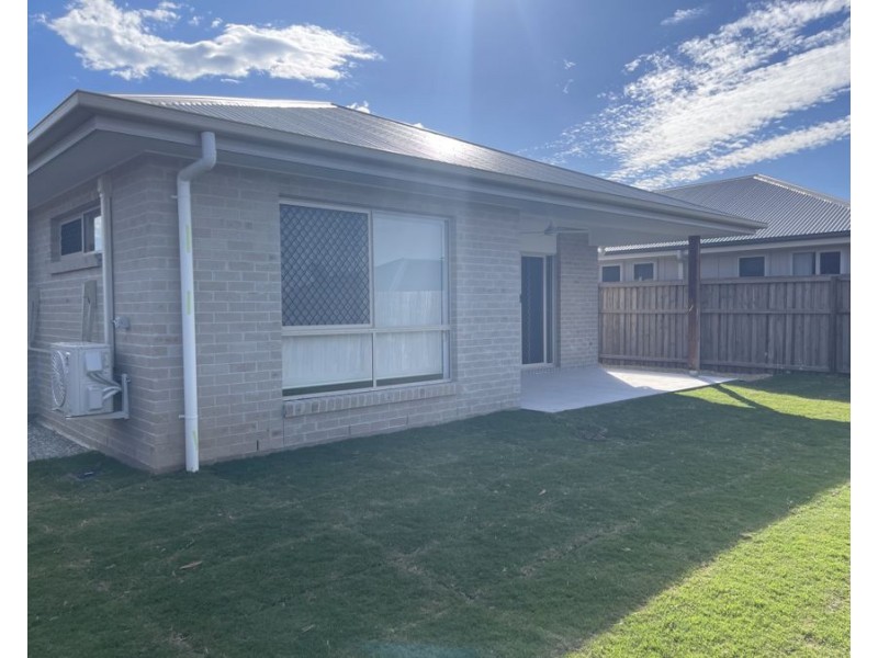 1 Wang St, Park Ridge QLD 4125
