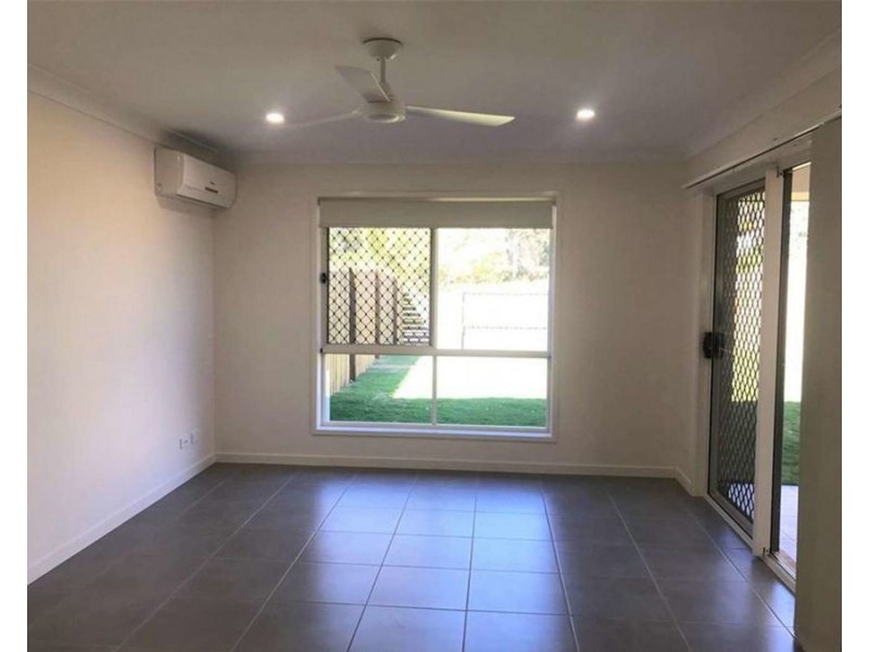 2/35 Mercy St, Park Ridge QLD 4125