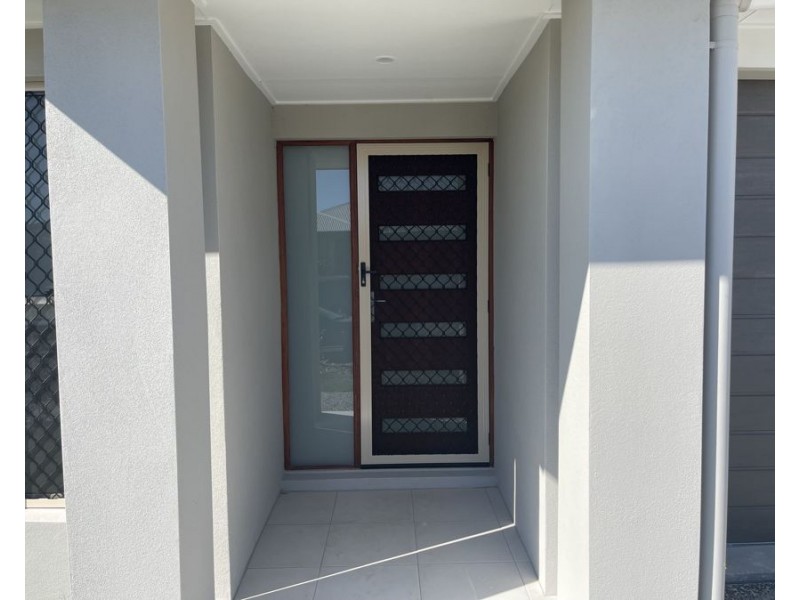 1/5 Wang St, Park Ridge QLD 4125