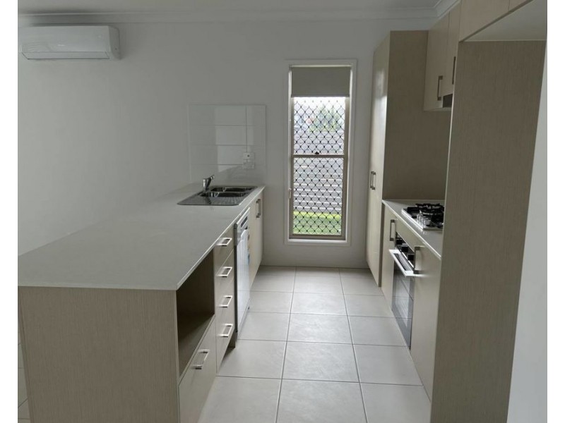 1/5 Wang St, Park Ridge QLD 4125