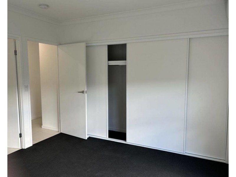 1/5 Wang St, Park Ridge QLD 4125