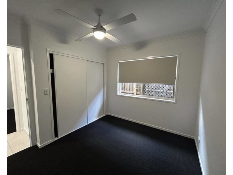 1/5 Wang St, Park Ridge QLD 4125