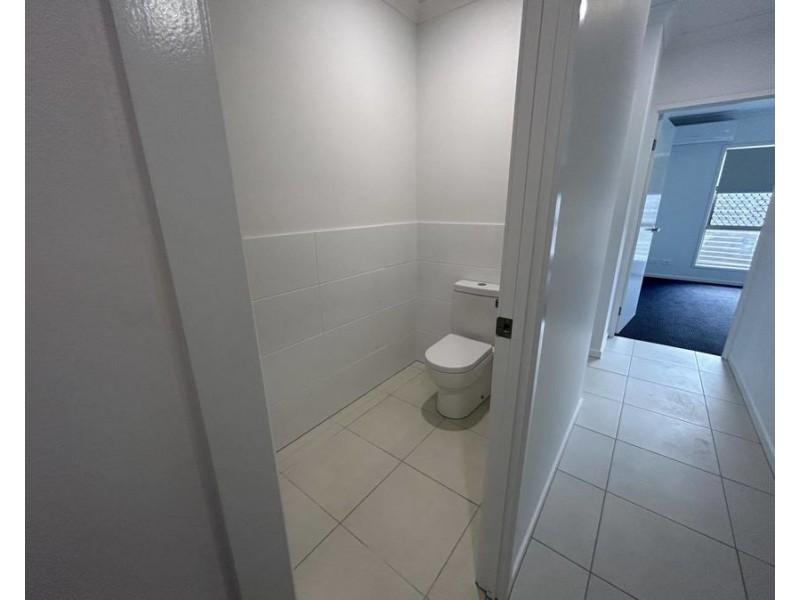 1/5 Wang St, Park Ridge QLD 4125