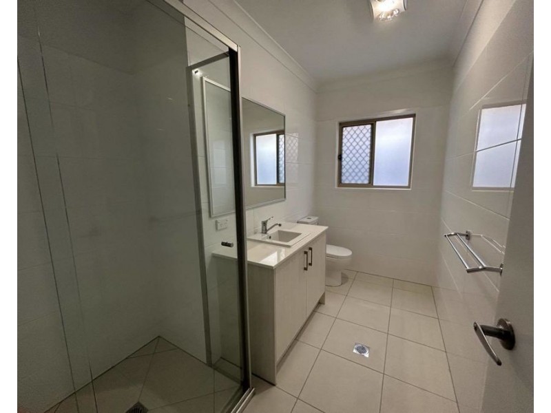2/5 Wang St, Park Ridge QLD 4125