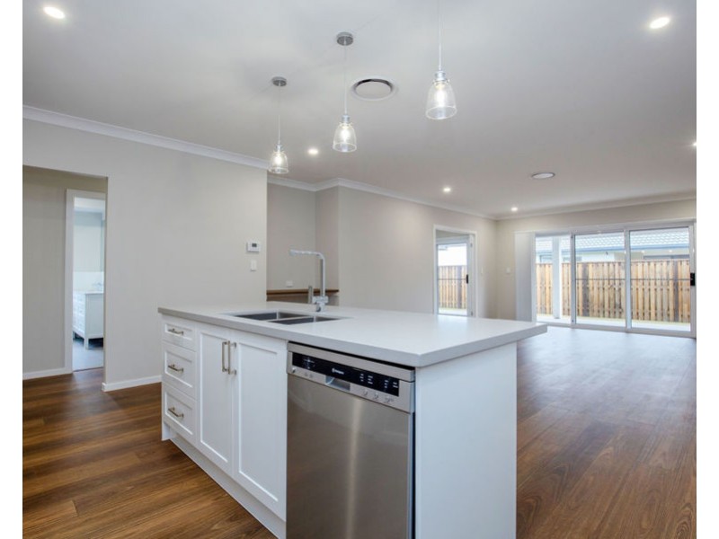 59 Sudbury Drive, Pimpama QLD 4209