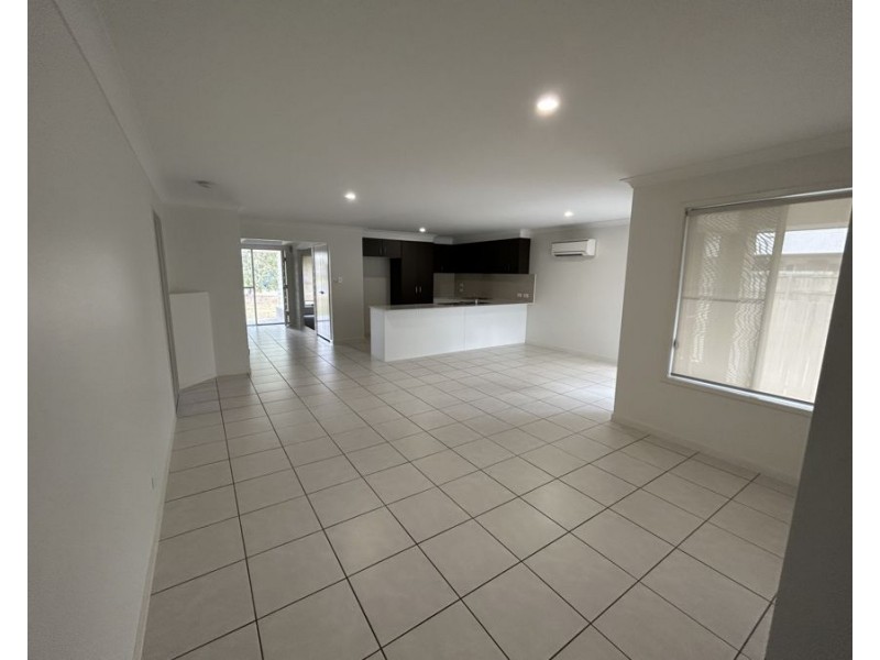 84 Hanover Drive, Pimpama QLD 4209