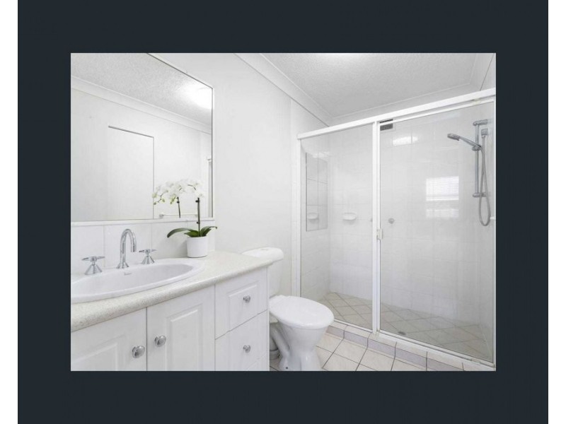 13/32 Bath St, Labrador QLD 4215