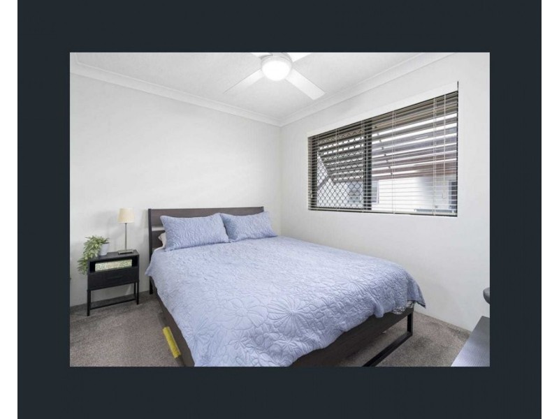 13/32 Bath St, Labrador QLD 4215