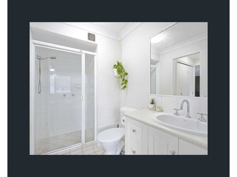 13/32 Bath St, Labrador QLD 4215