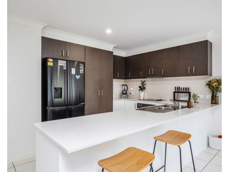 84 Hanover Drive, Pimpama QLD 4209