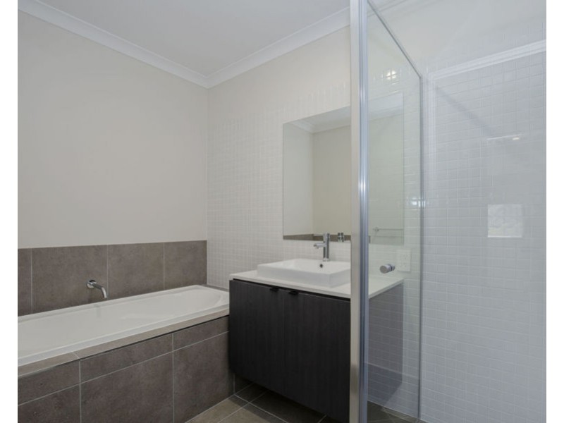 1/1 Emilia St, Coomera QLD 4209