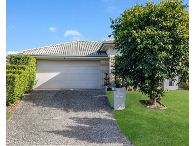 10 Hillsborough Place, Pimpama QLD 4209