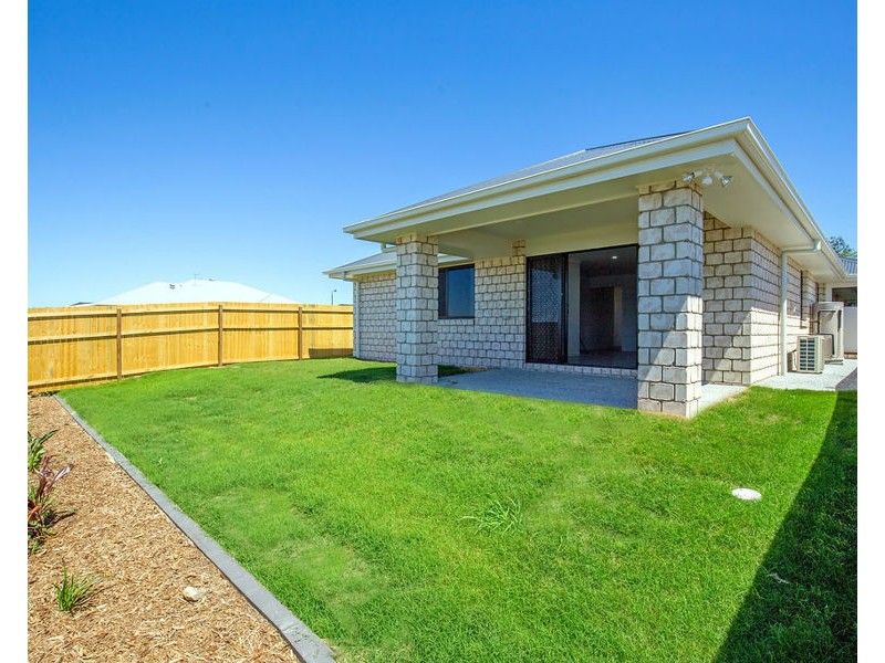 10 McWilliam St, Pimpama QLD 4209