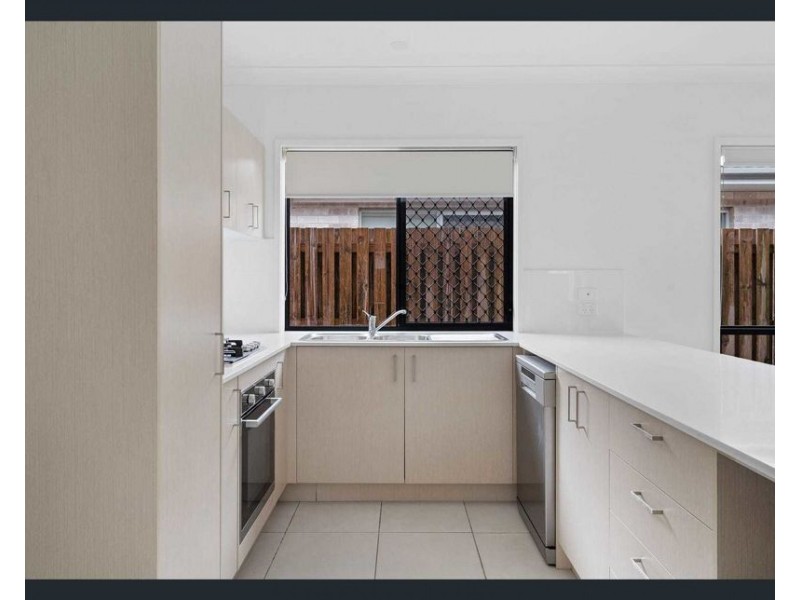 39 Oxford St, Pimpama QLD 4209