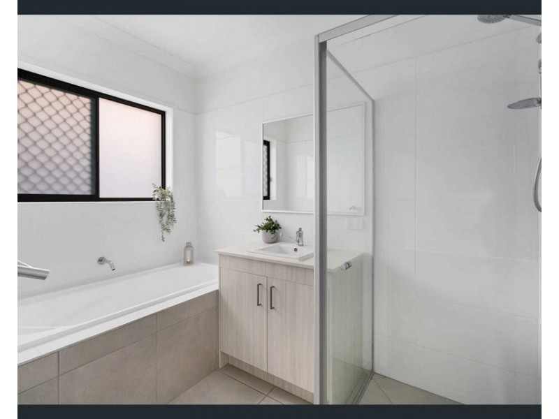 39 Oxford St, Pimpama QLD 4209