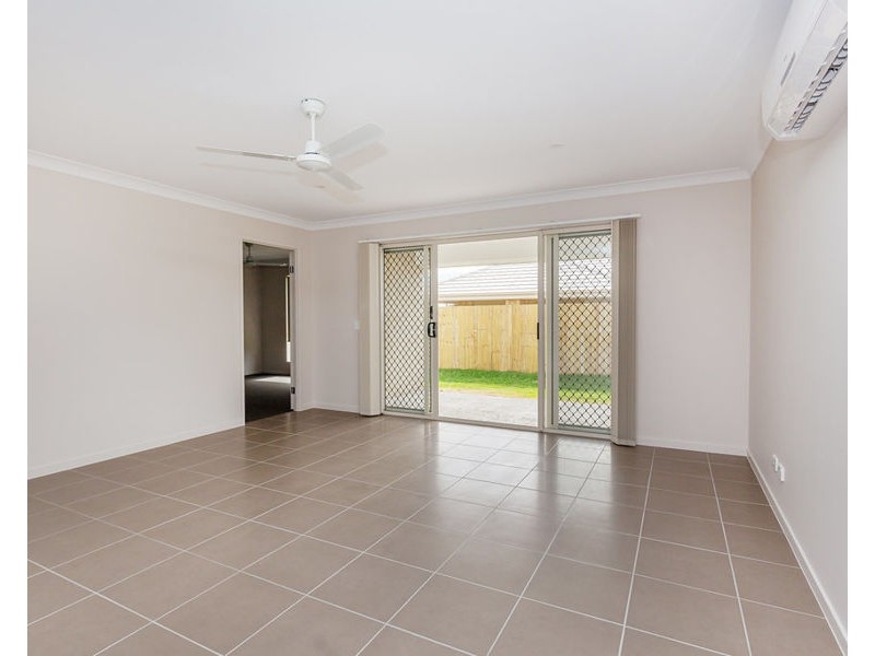 15 Augusta Boulevard, Pimpama QLD 4209