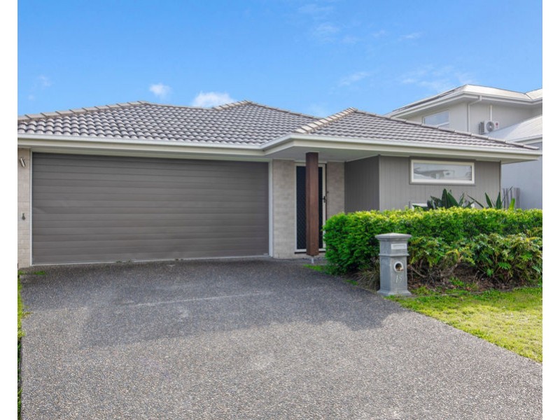 15 Augusta Boulevard, Pimpama QLD 4209