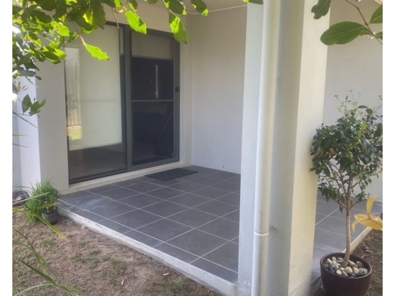 1 Lahey Cove, Coomera QLD 4209