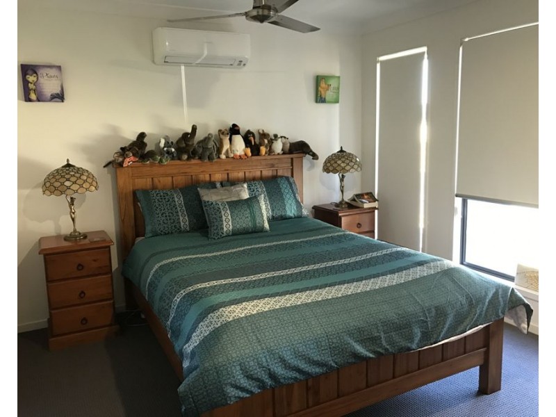 1 Lahey Cove, Coomera QLD 4209