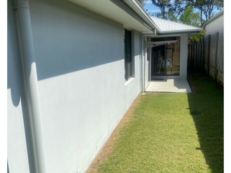 1 Lahey Cove, Coomera QLD 4209