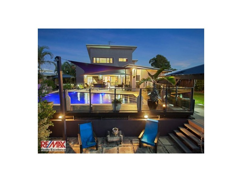 8 Campbellville Circuit, Pelican Waters QLD 4551