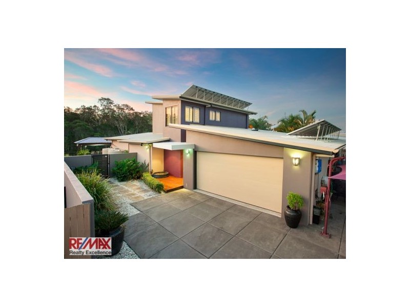 8 Campbellville Circuit, Pelican Waters QLD 4551