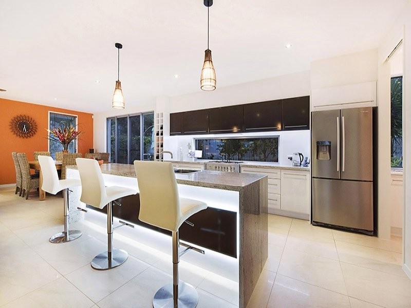 13 Middle Creek Rd, Little Mountain QLD 4551