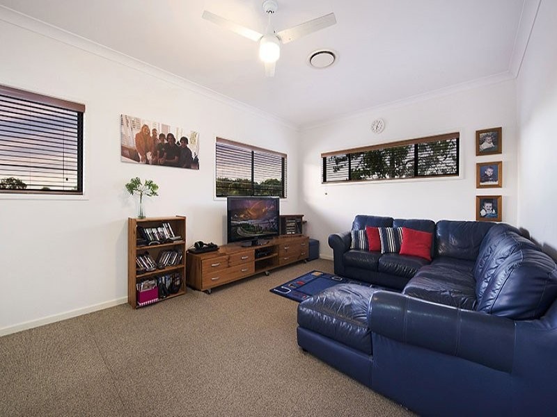 13 High Park Crescent, Little Mountain QLD 4551