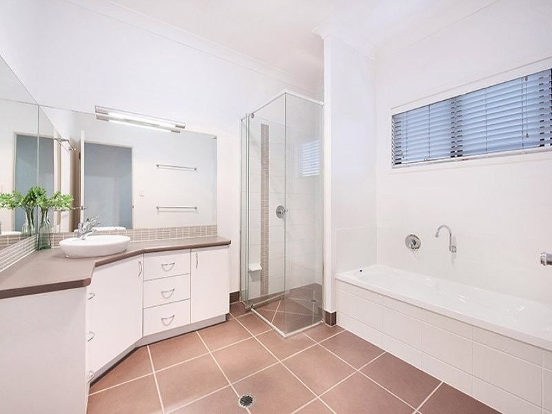 13 High Park Crescent, Little Mountain QLD 4551