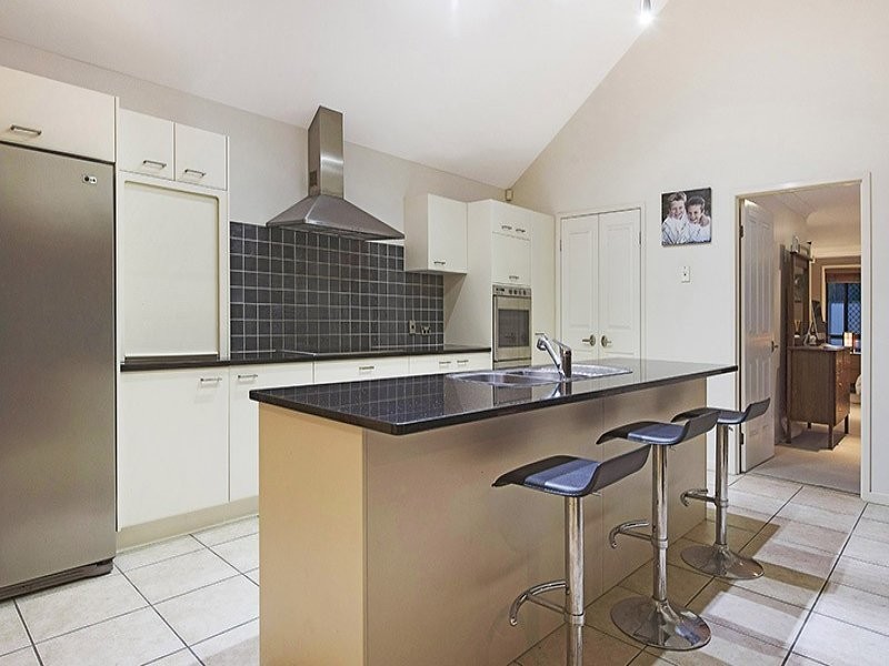 5 TULIPOAK COURT, Little Mountain QLD 4551
