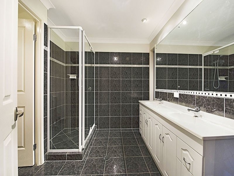 5 TULIPOAK COURT, Little Mountain QLD 4551