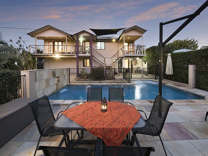 88 Sunset Drive, Little Mountain QLD 4551