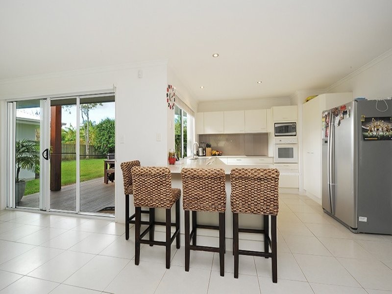 13 Flamingo Street, Little Mountain QLD 4551