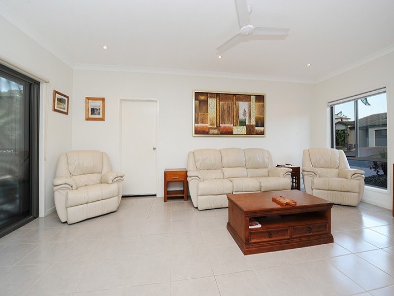 6 Park Hollow Mews, Little Mountain QLD 4551