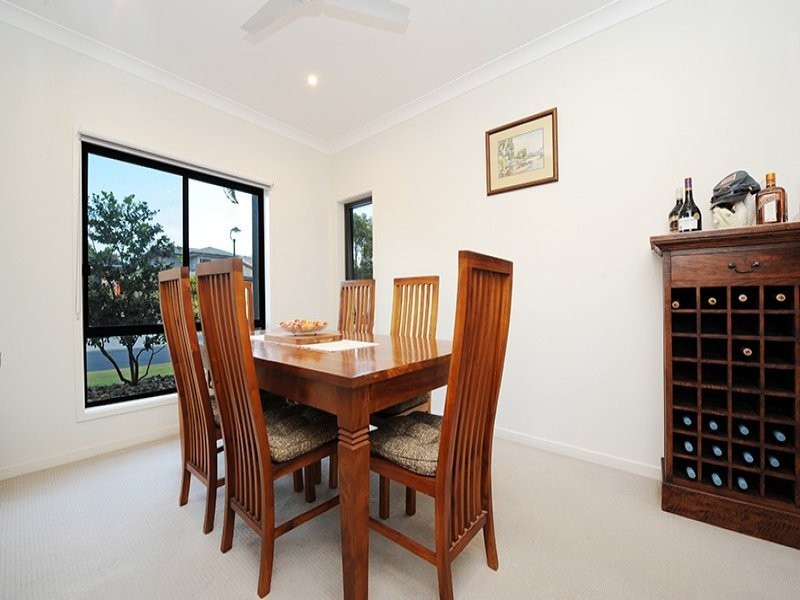 6 Park Hollow Mews, Little Mountain QLD 4551