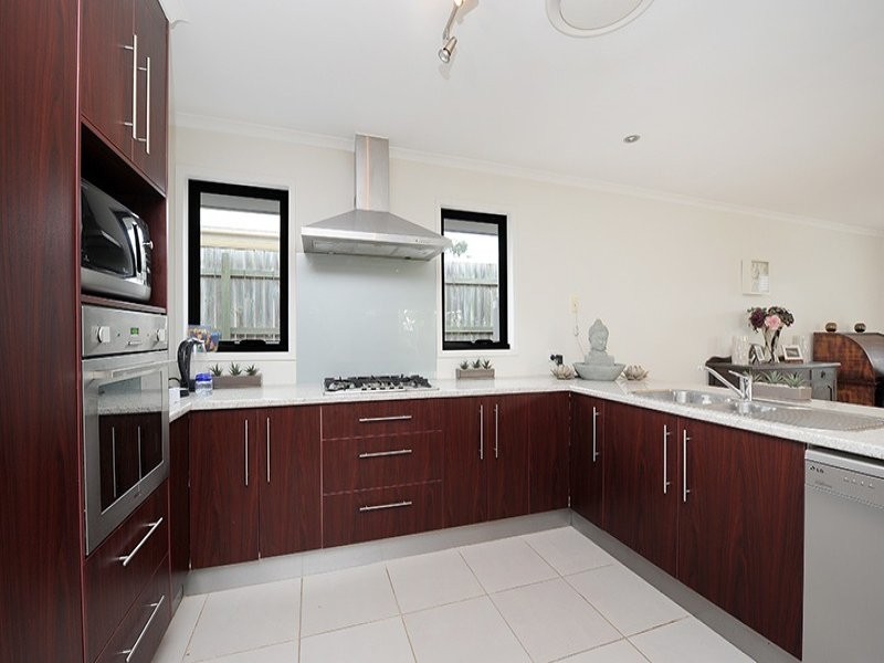 10 Kingsley Court, Little Mountain QLD 4551