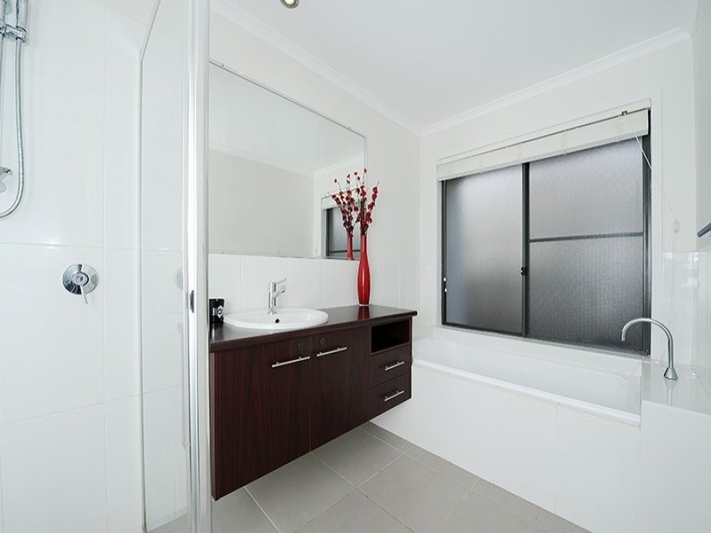 10 Kingsley Court, Little Mountain QLD 4551