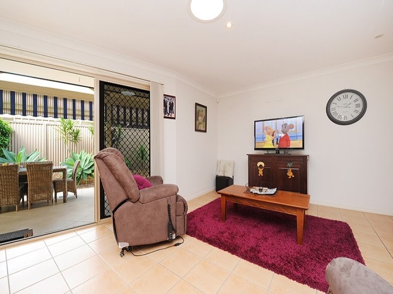 11 Ivadale Boulevard, Little Mountain QLD 4551