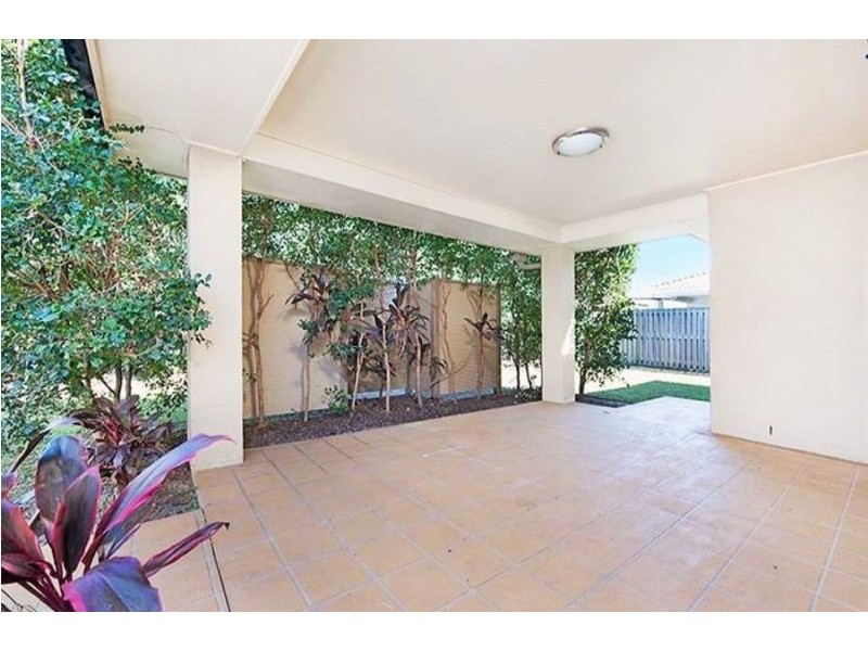 7 Liekefett Way, Little Mountain QLD 4551